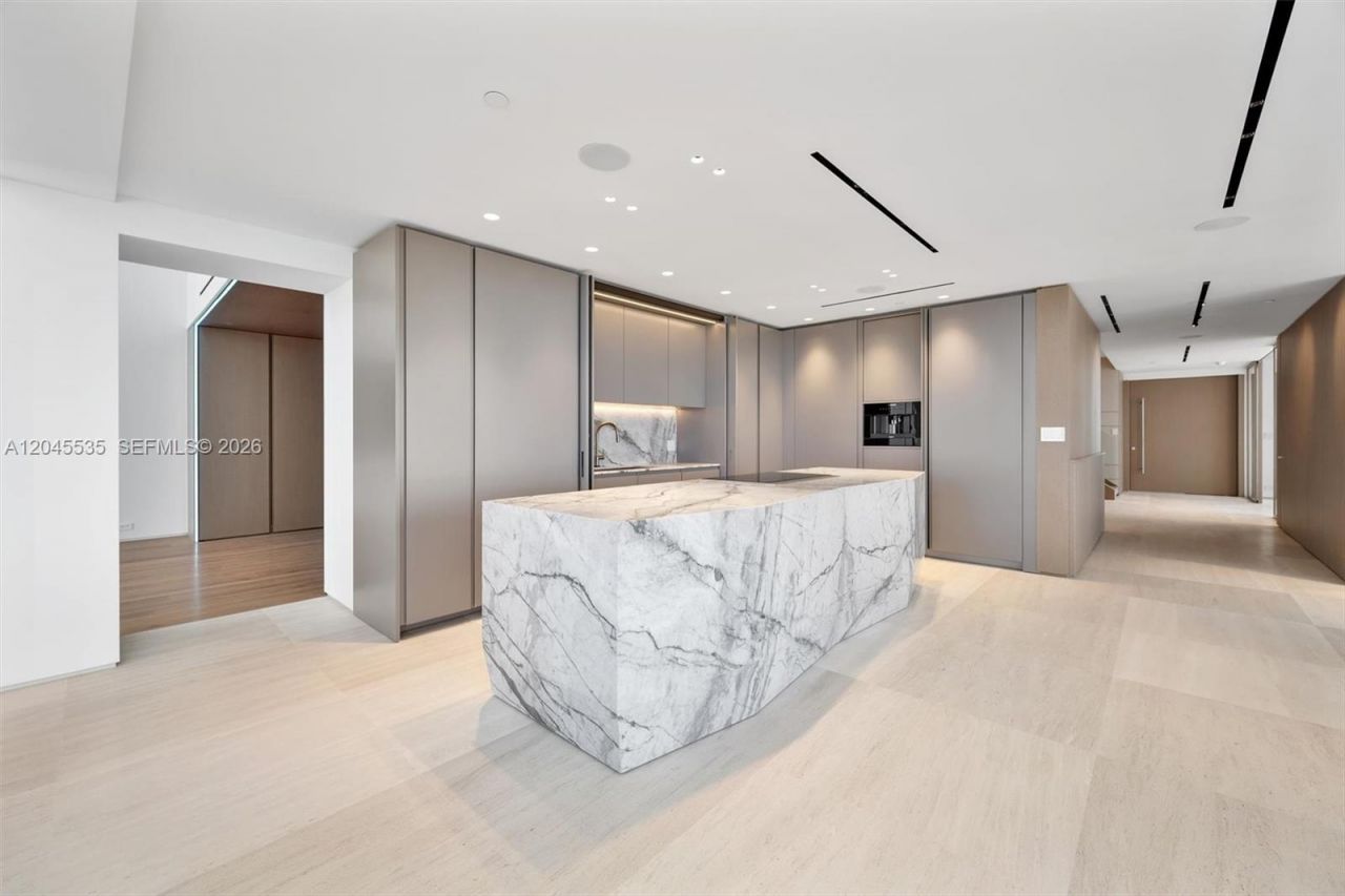 1100 Biscayne Blvd, Unit 3906, Miami, FL 33132 Photo