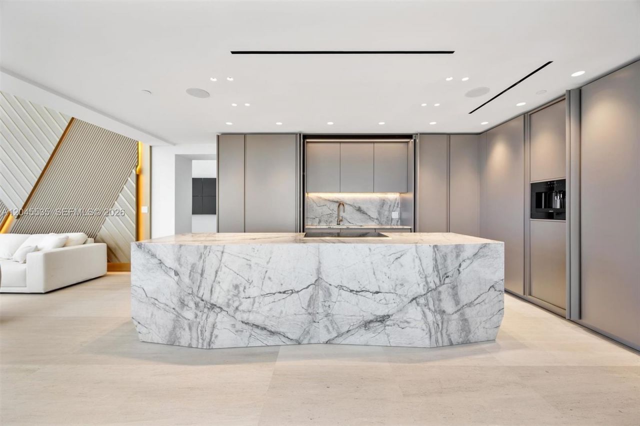 1100 Biscayne Blvd, Unit 3906, Miami, FL 33132 Photo