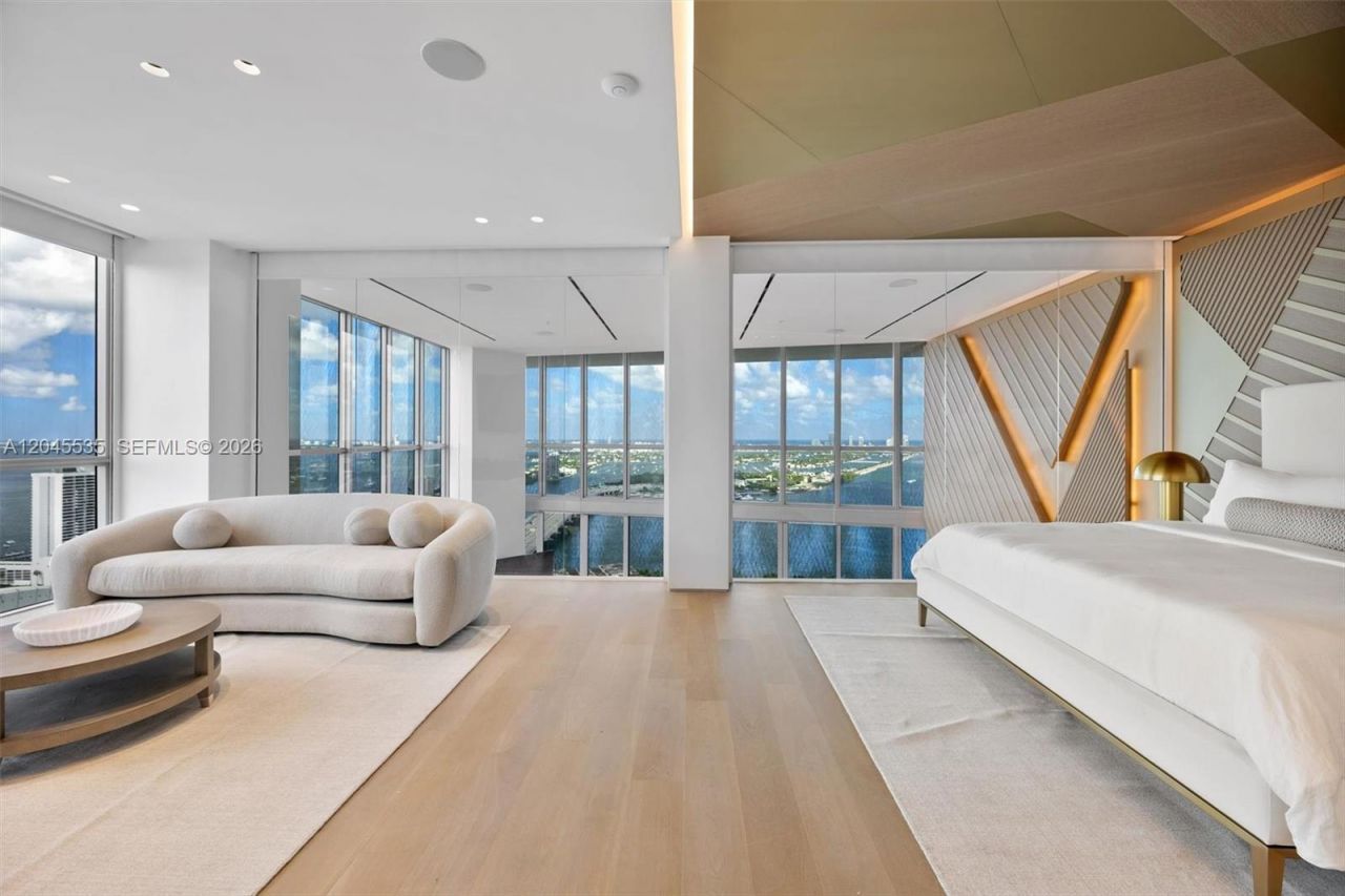 1100 Biscayne Blvd, Unit 3906, Miami, FL 33132 Photo
