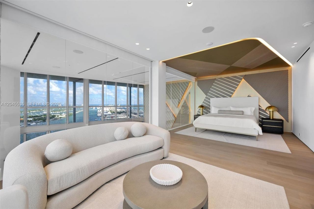 1100 Biscayne Blvd, Unit 3906, Miami, FL 33132 Photo