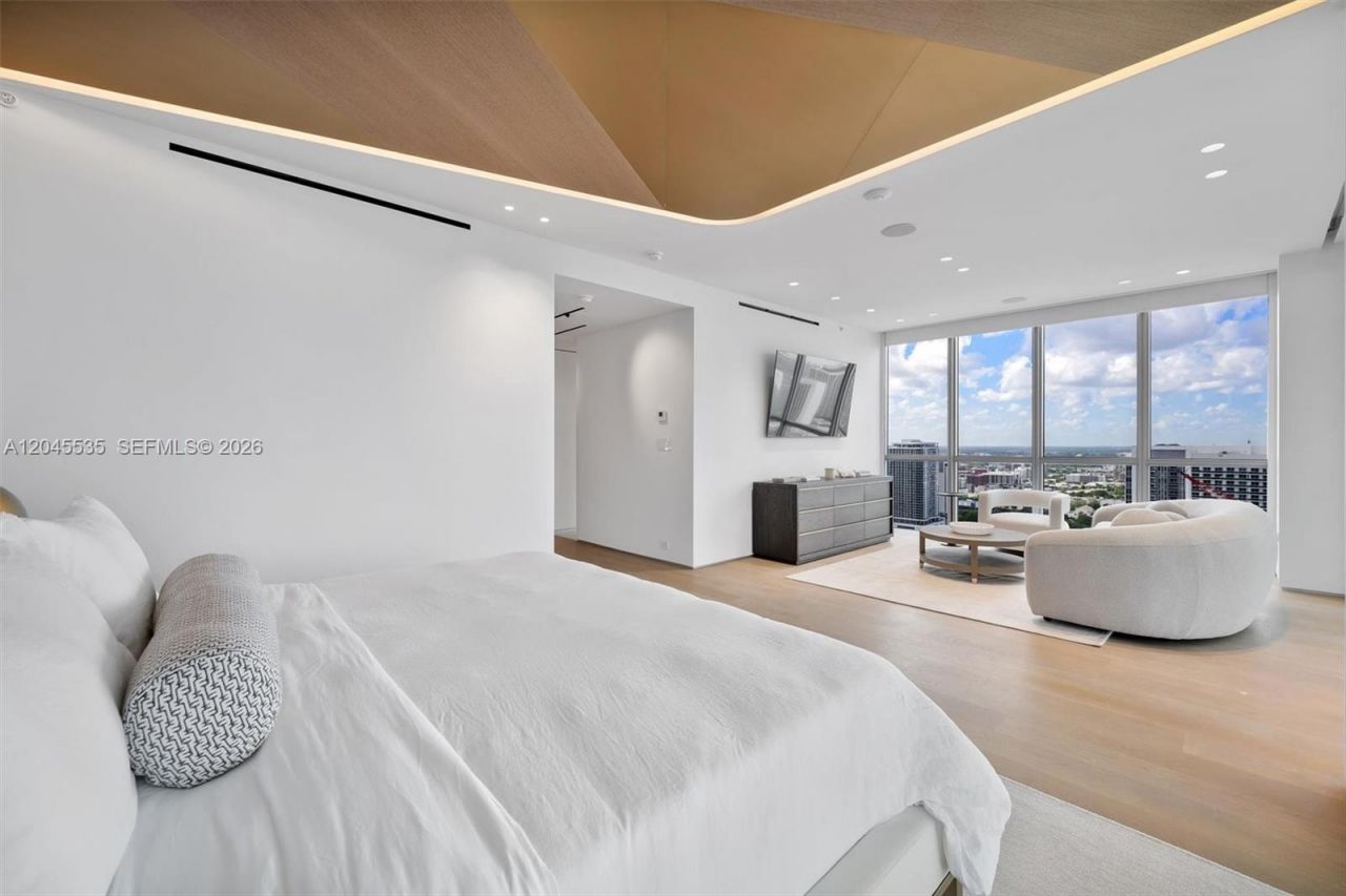 1100 Biscayne Blvd, Unit 3906, Miami, FL 33132 Photo