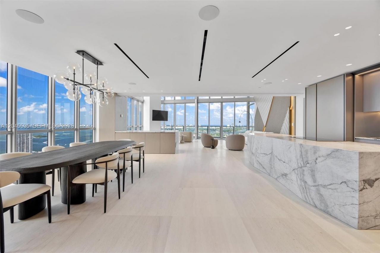 1100 Biscayne Blvd, Unit 3906, Miami, FL 33132 Photo