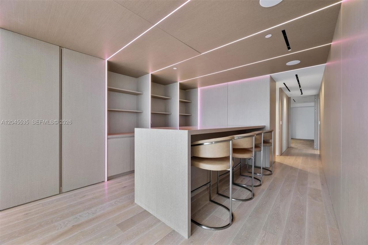 1100 Biscayne Blvd, Unit 3906, Miami, FL 33132 Photo