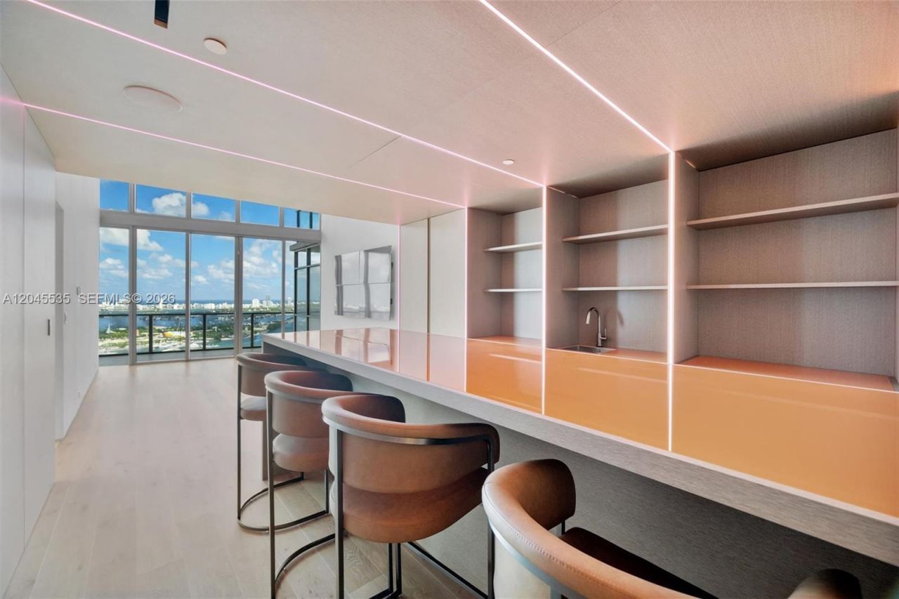 1100 Biscayne Blvd, Unit 3906, Miami, FL 33132 Photo