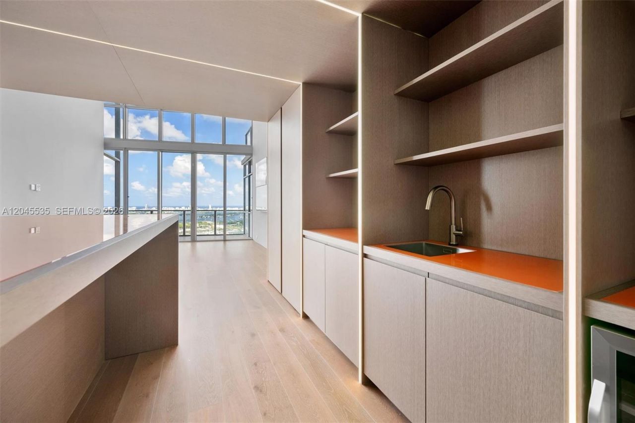 1100 Biscayne Blvd, Unit 3906, Miami, FL 33132 Photo