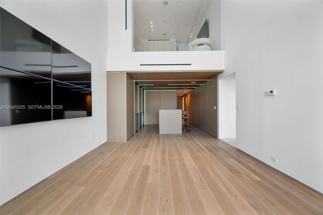 1100 Biscayne Blvd, Unit 3906, Miami, FL 33132 Photo