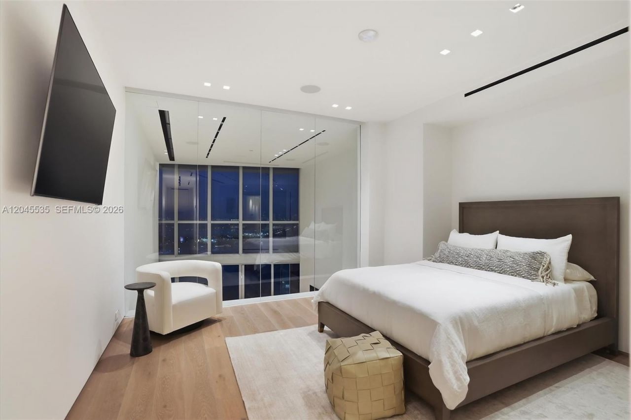 1100 Biscayne Blvd, Unit 3906, Miami, FL 33132 Photo