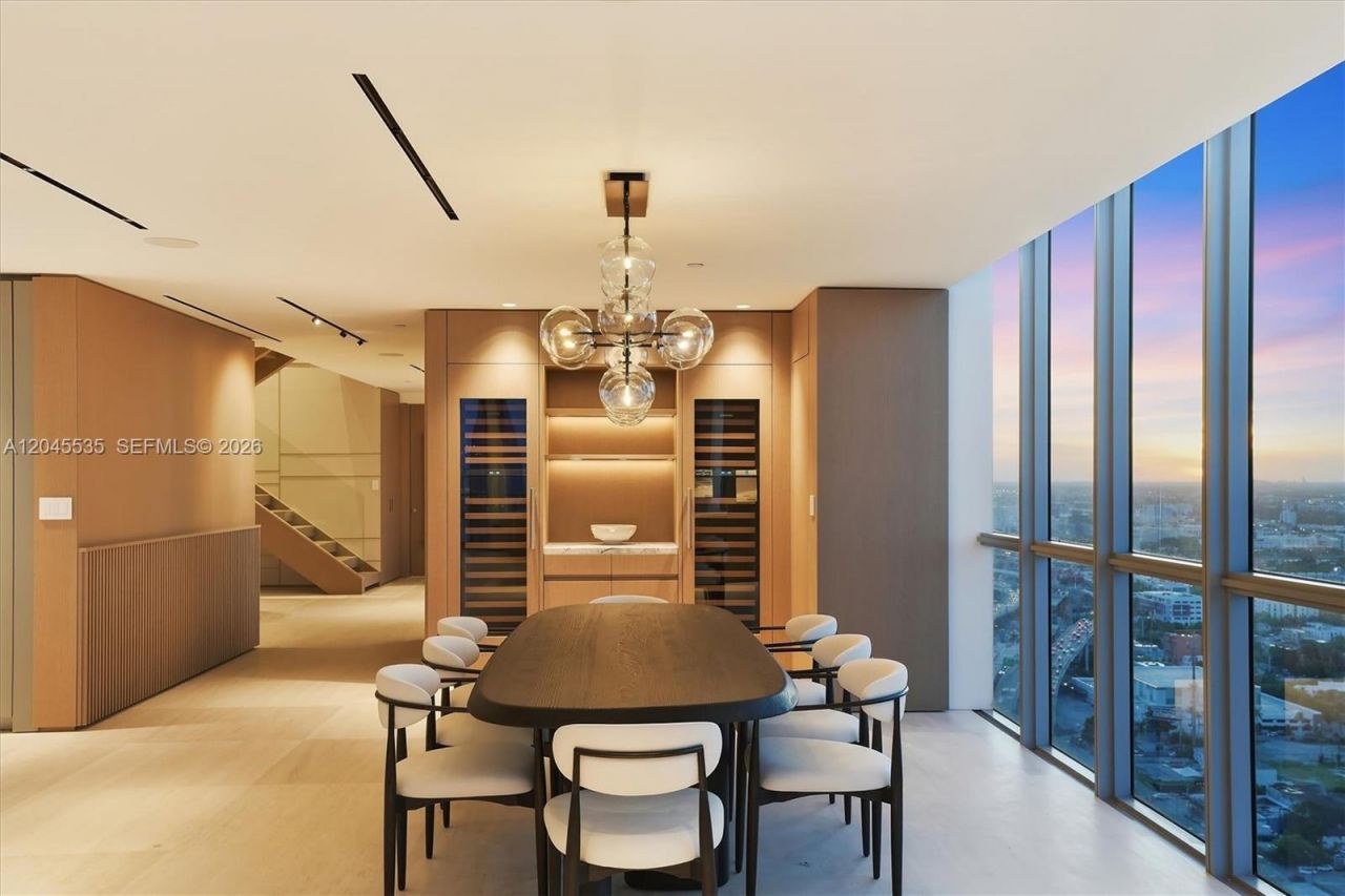 1100 Biscayne Blvd, Unit 3906, Miami, FL 33132 Photo