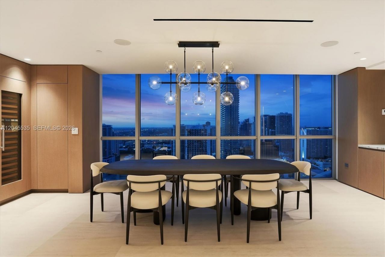 1100 Biscayne Blvd, Unit 3906, Miami, FL 33132 Photo