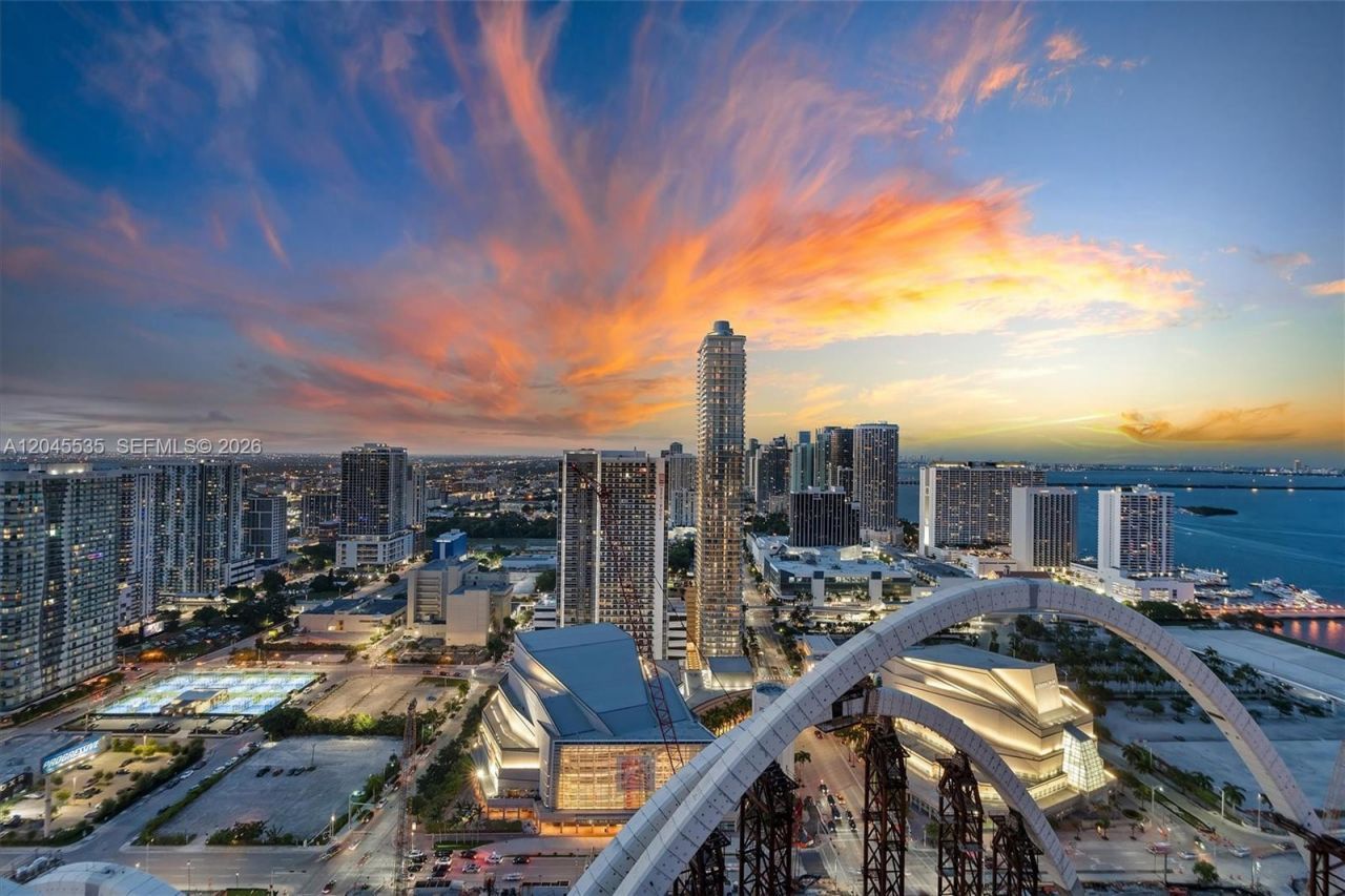 1100 Biscayne Blvd, Unit 3906, Miami, FL 33132 Photo