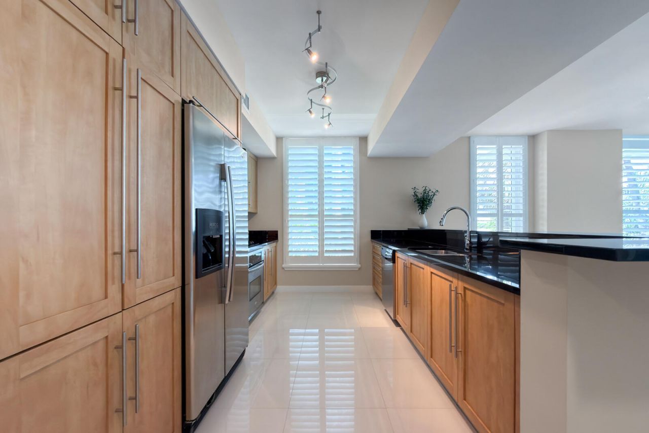 2831 N Ocean Boulevard, Unit 303n, Fort Lauderdale, FL 33308 Photo