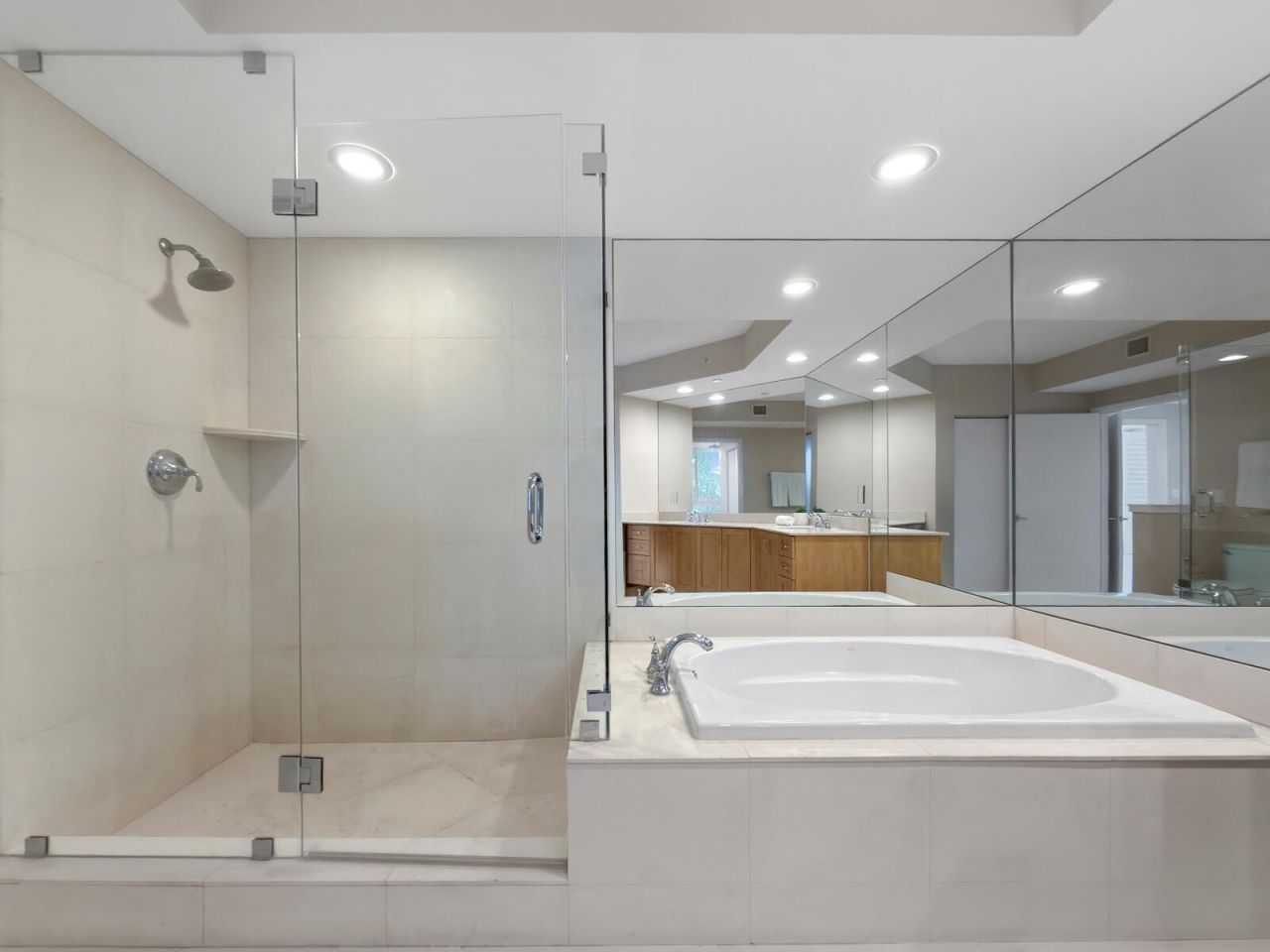 2831 N Ocean Boulevard, Unit 303n, Fort Lauderdale, FL 33308 Photo