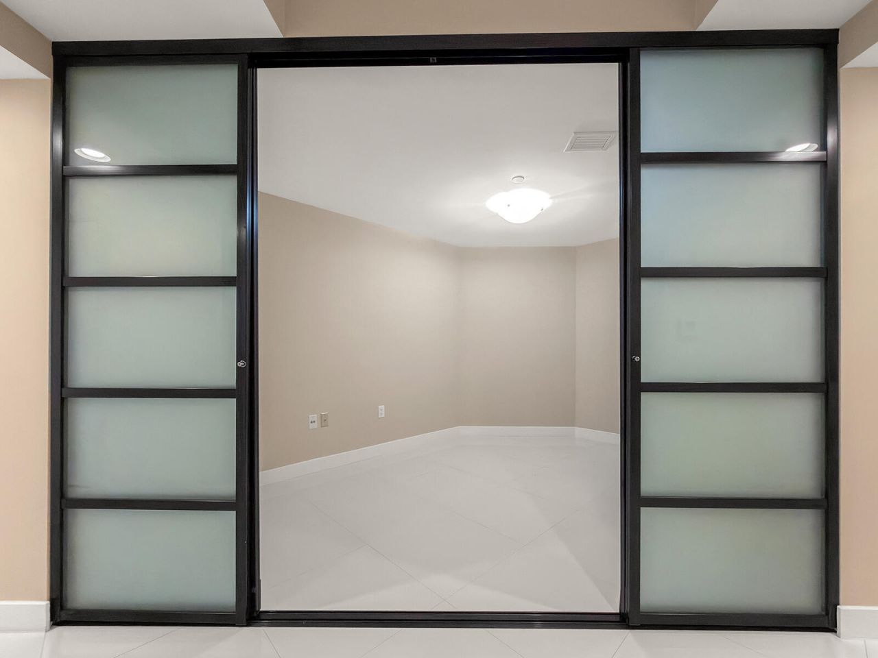 2831 N Ocean Boulevard, Unit 303n, Fort Lauderdale, FL 33308 Photo