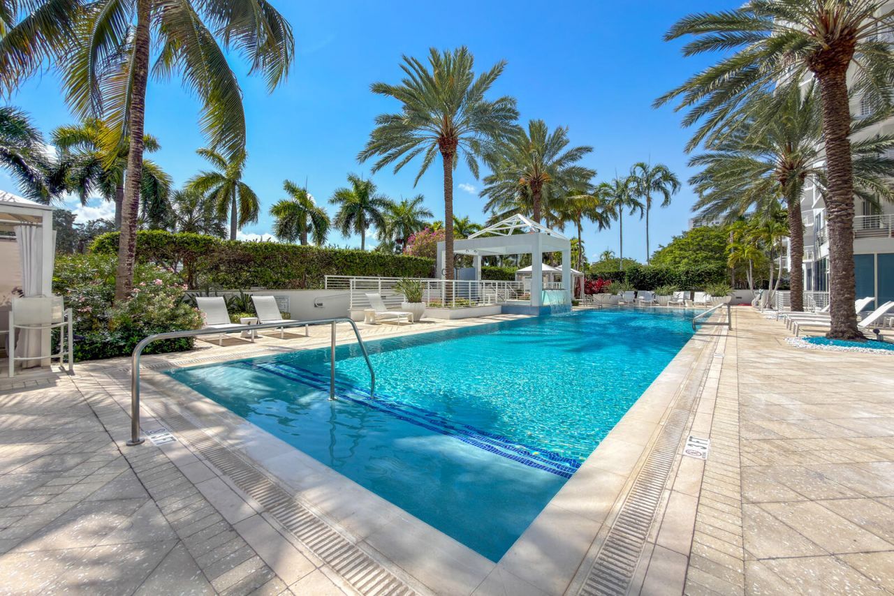 2831 N Ocean Boulevard, Unit 303n, Fort Lauderdale, FL 33308 Photo