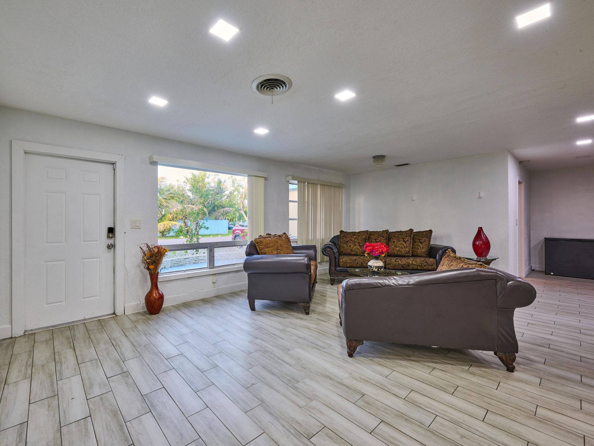 3515 NW 40th Street, Lauderdale Lakes, FL 33309 Photo