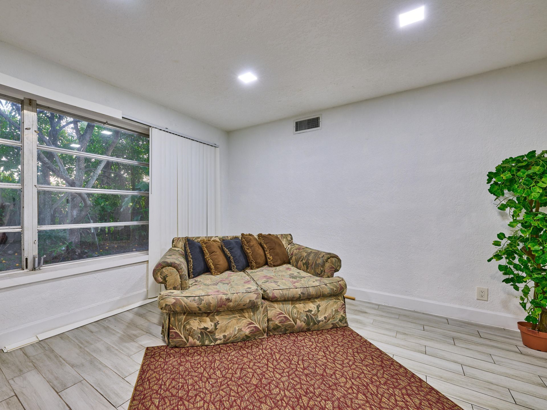 3515 NW 40th Street, Lauderdale Lakes, FL 33309 Photo