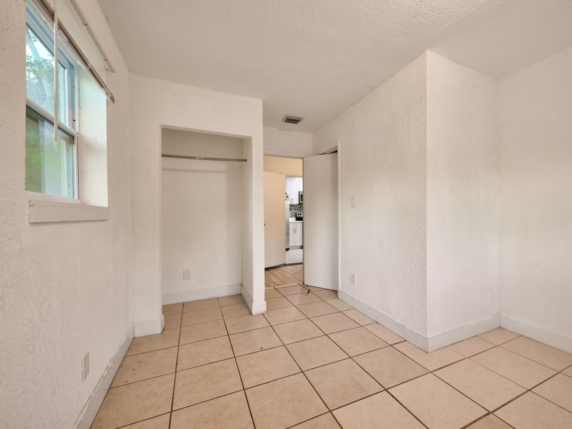 3515 NW 40th Street, Lauderdale Lakes, FL 33309 Photo