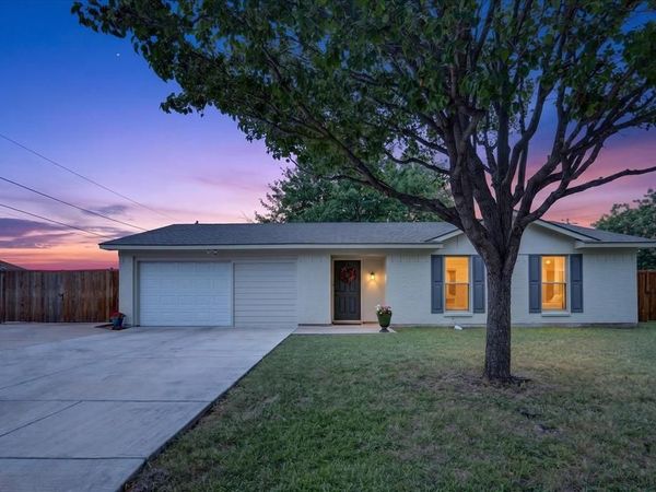 6200 Lalagray Lane, Watauga, TX 76148