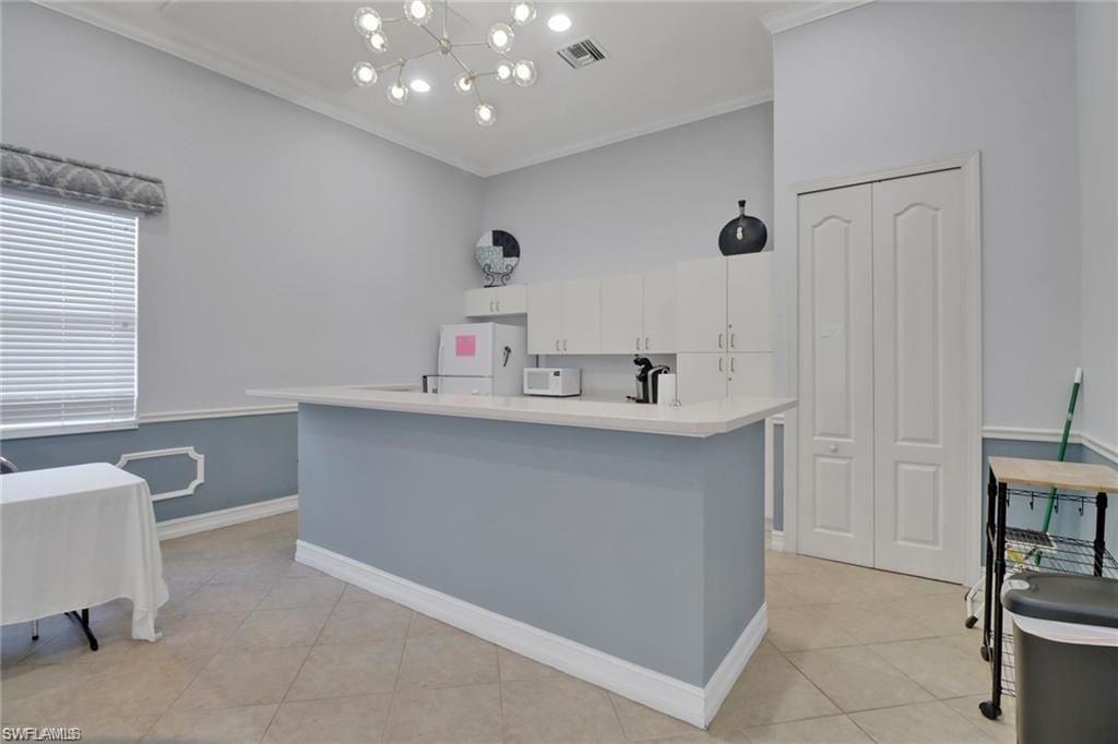 7823 Regal Heron Cir, Unit 105, Naples, FL 34104 Photo