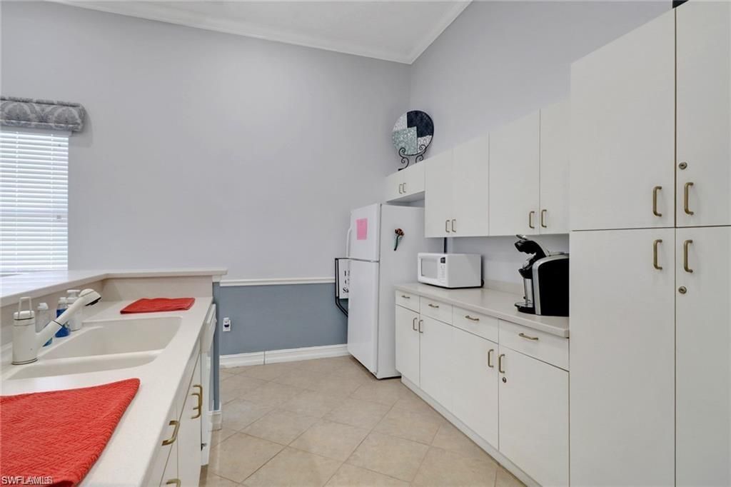 7823 Regal Heron Cir, Unit 105, Naples, FL 34104 Photo