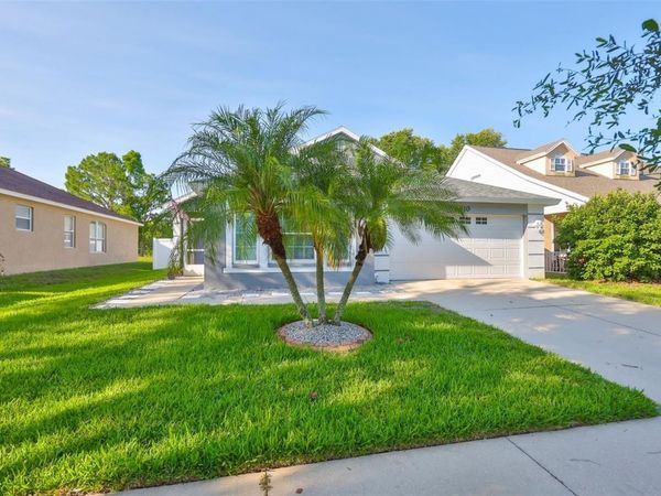 6610 CAMBRIDGE PARK DRIVE , APOLLO BEACH, FL 33572