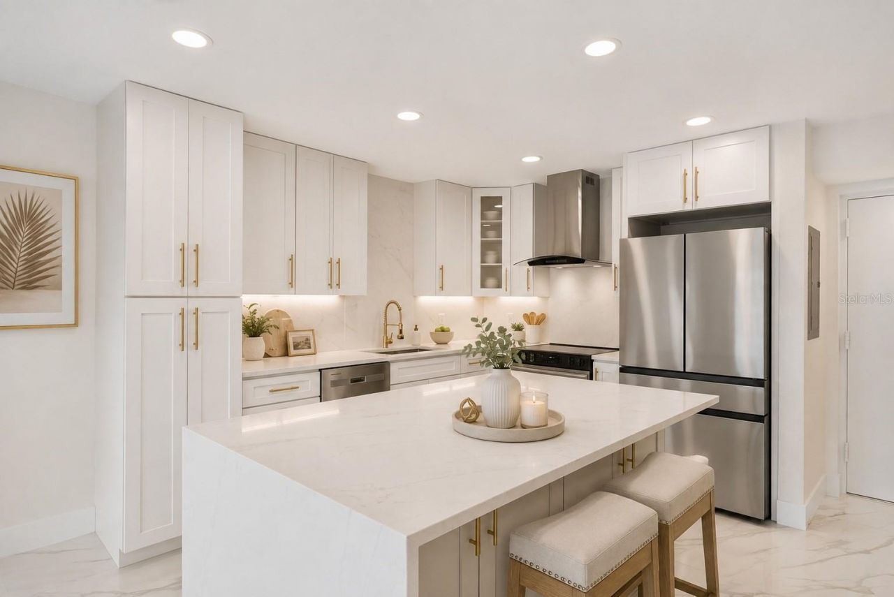 4900 Brittany Drive S, Unit 405, Saint Petersburg, FL 33715 Photo