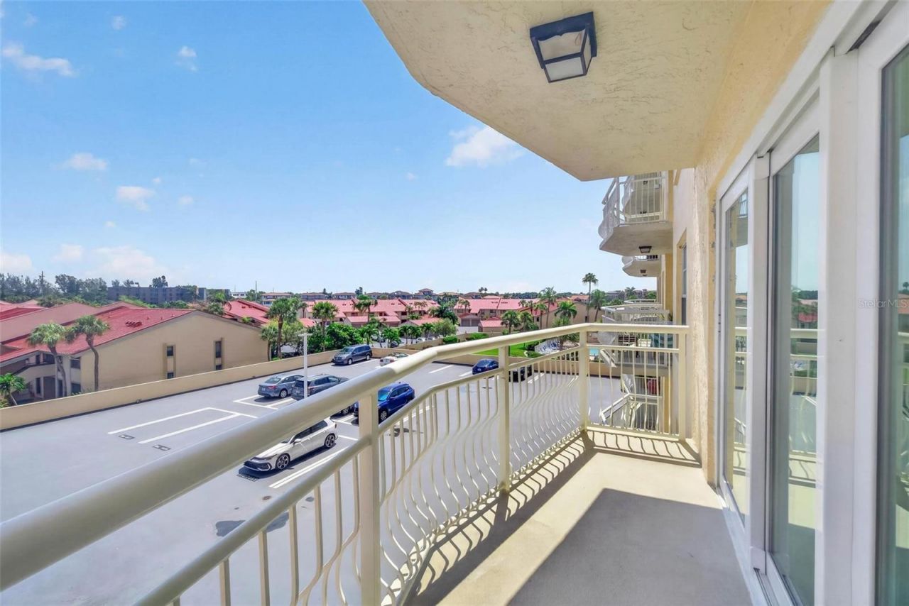 4900 Brittany Drive S, Unit 405, Saint Petersburg, FL 33715 Photo