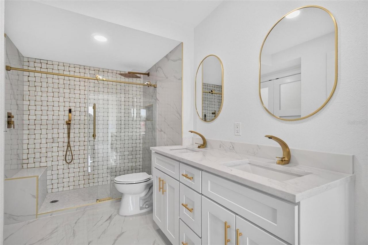 4900 Brittany Drive S, Unit 405, Saint Petersburg, FL 33715 Photo