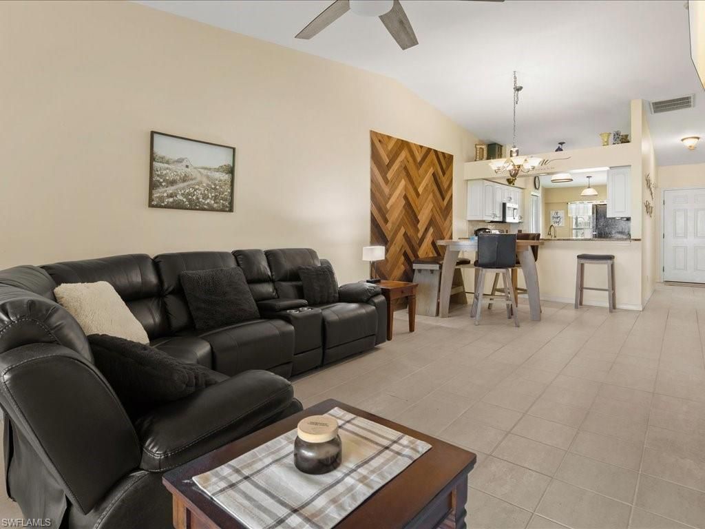 10188 Regent Cir, Unit 2802, Naples, FL 34109 Photo