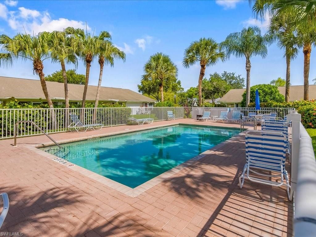 10188 Regent Cir, Unit 2802, Naples, FL 34109 Photo