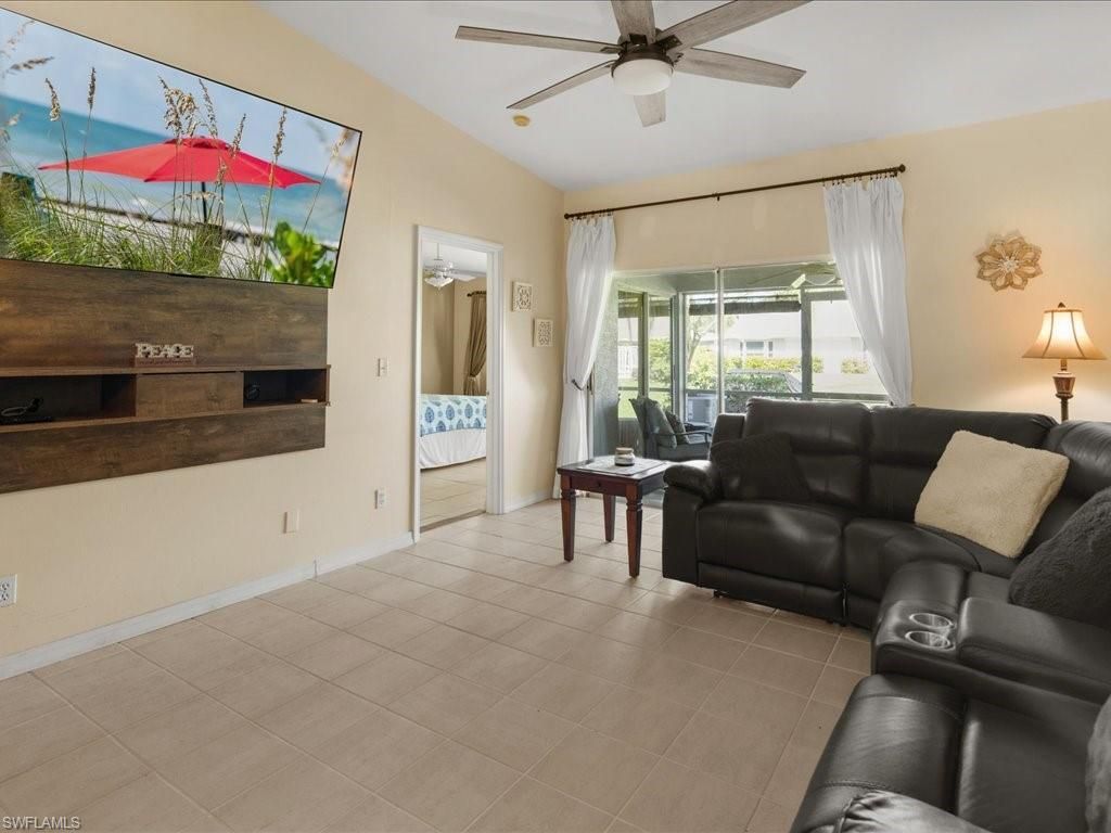 10188 Regent Cir, Unit 2802, Naples, FL 34109 Photo