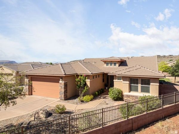 2906 E AUTUMN ROSE DR , Washington, UT 84780