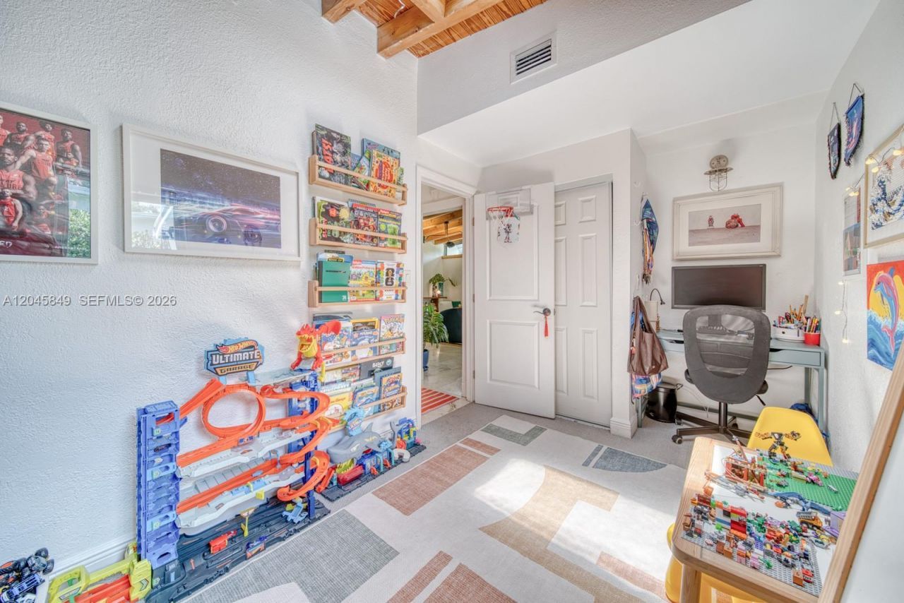 7055 SW 84th Ave, Miami, FL 33143 Photo