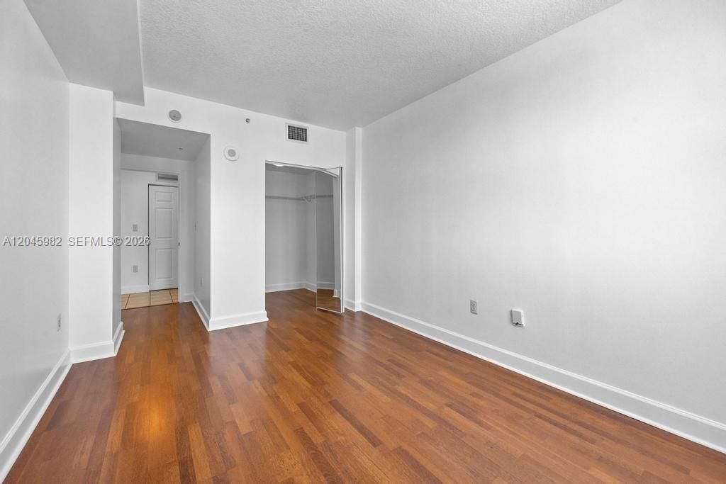 50 Menores Ave, Unit 805, Coral Gables, FL 33134 Photo