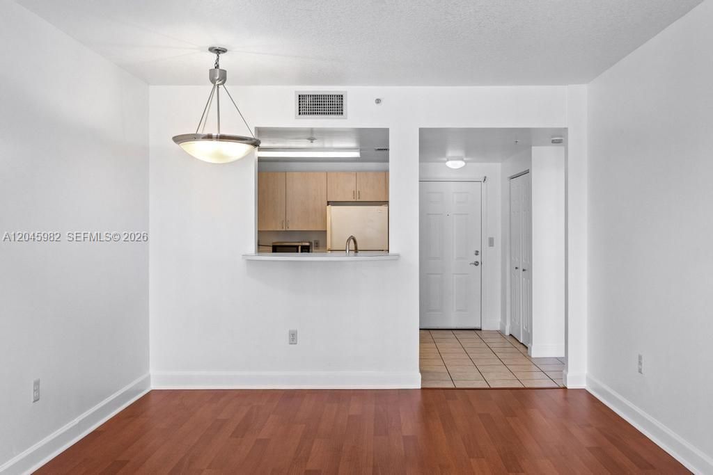 50 Menores Ave, Unit 805, Coral Gables, FL 33134 Photo