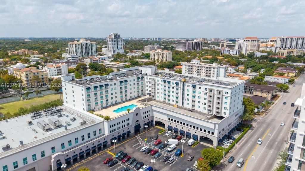 50 Menores Ave, Unit 805, Coral Gables, FL 33134 Photo
