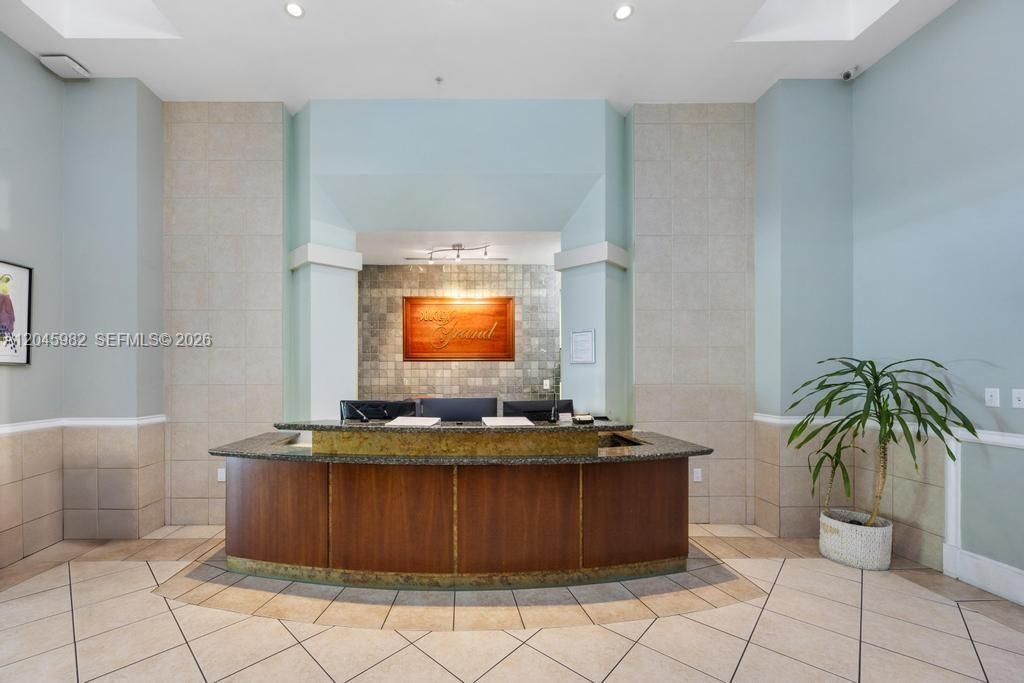 50 Menores Ave, Unit 805, Coral Gables, FL 33134 Photo