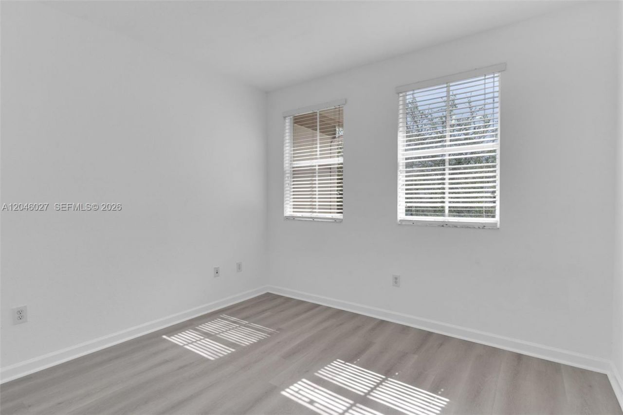 8165 NW 108th Ave, Doral, FL 33178 Photo