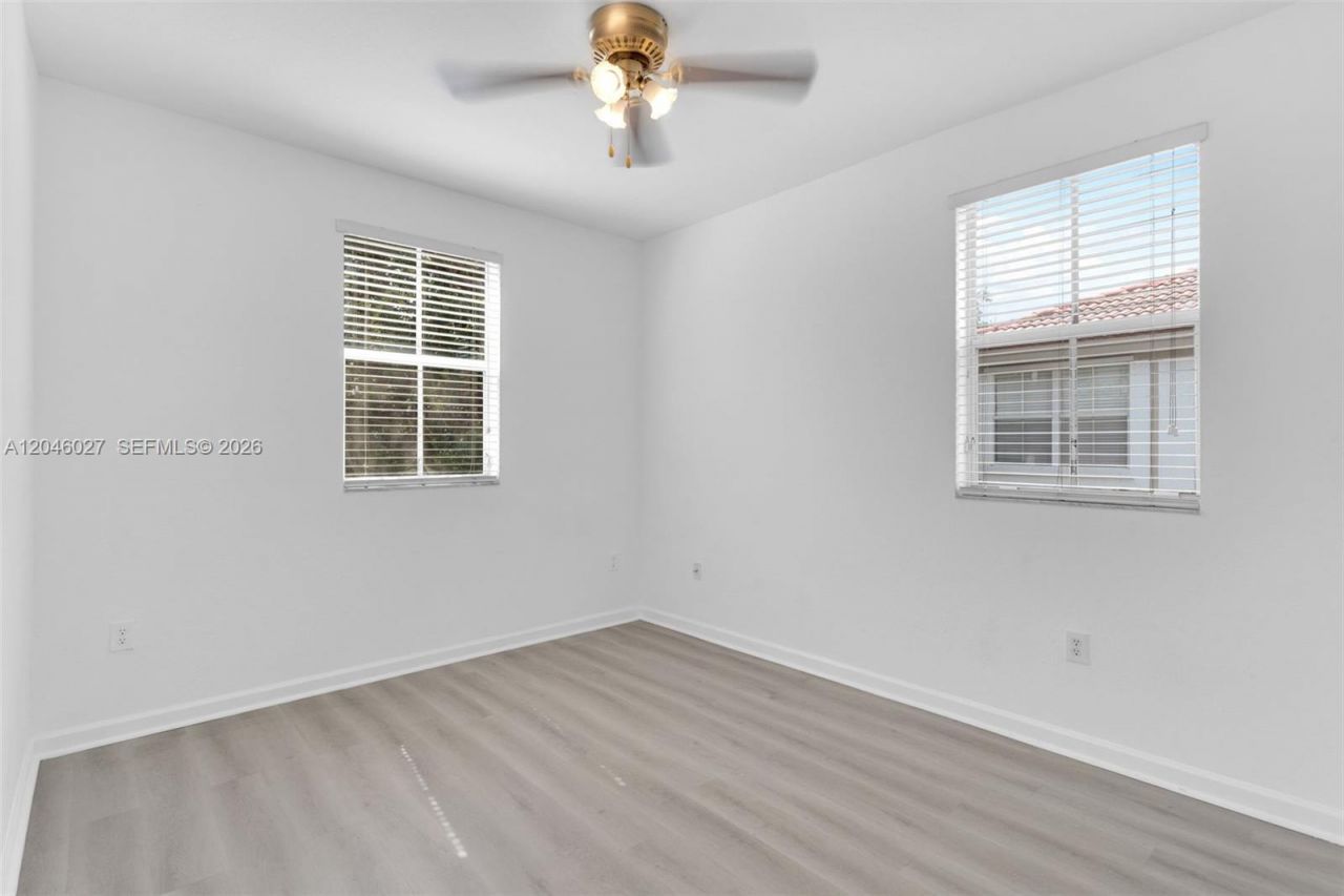 8165 NW 108th Ave, Doral, FL 33178 Photo