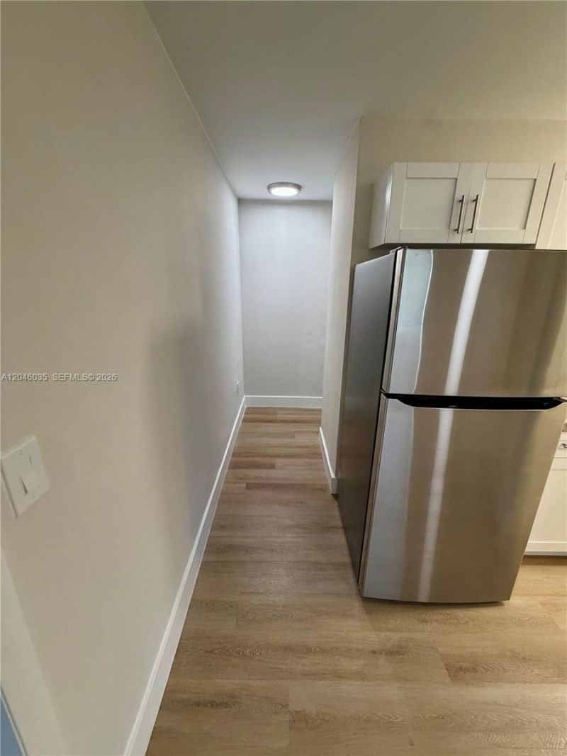 11344 SW 2 St , Unit FRONT, Sweetwater, FL 33174 Photo