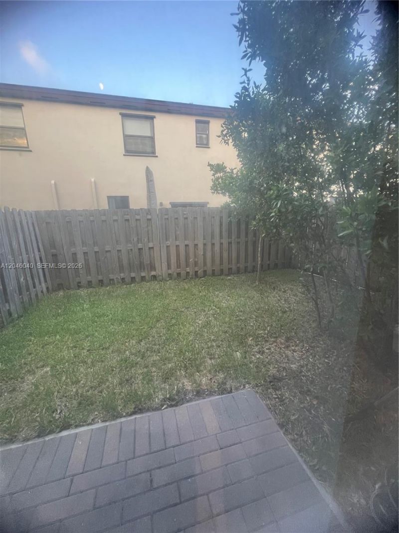 21447 NE 2nd Pl, Miami, FL 33179 Photo