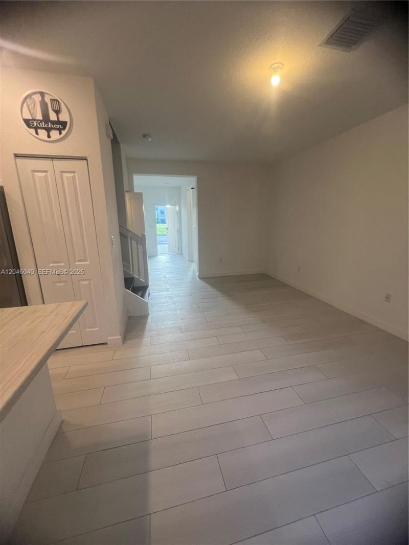 21447 NE 2nd Pl, Miami, FL 33179 Photo