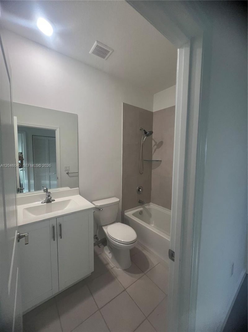 21447 NE 2nd Pl, Miami, FL 33179 Photo