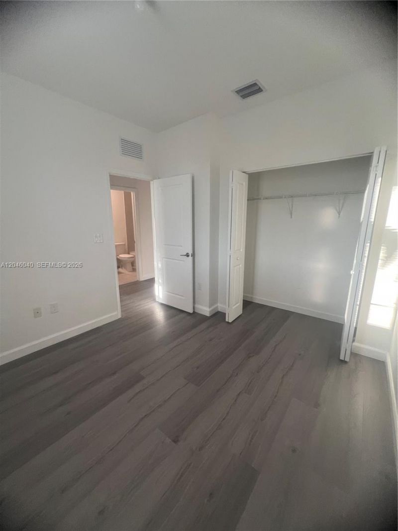 21447 NE 2nd Pl, Miami, FL 33179 Photo