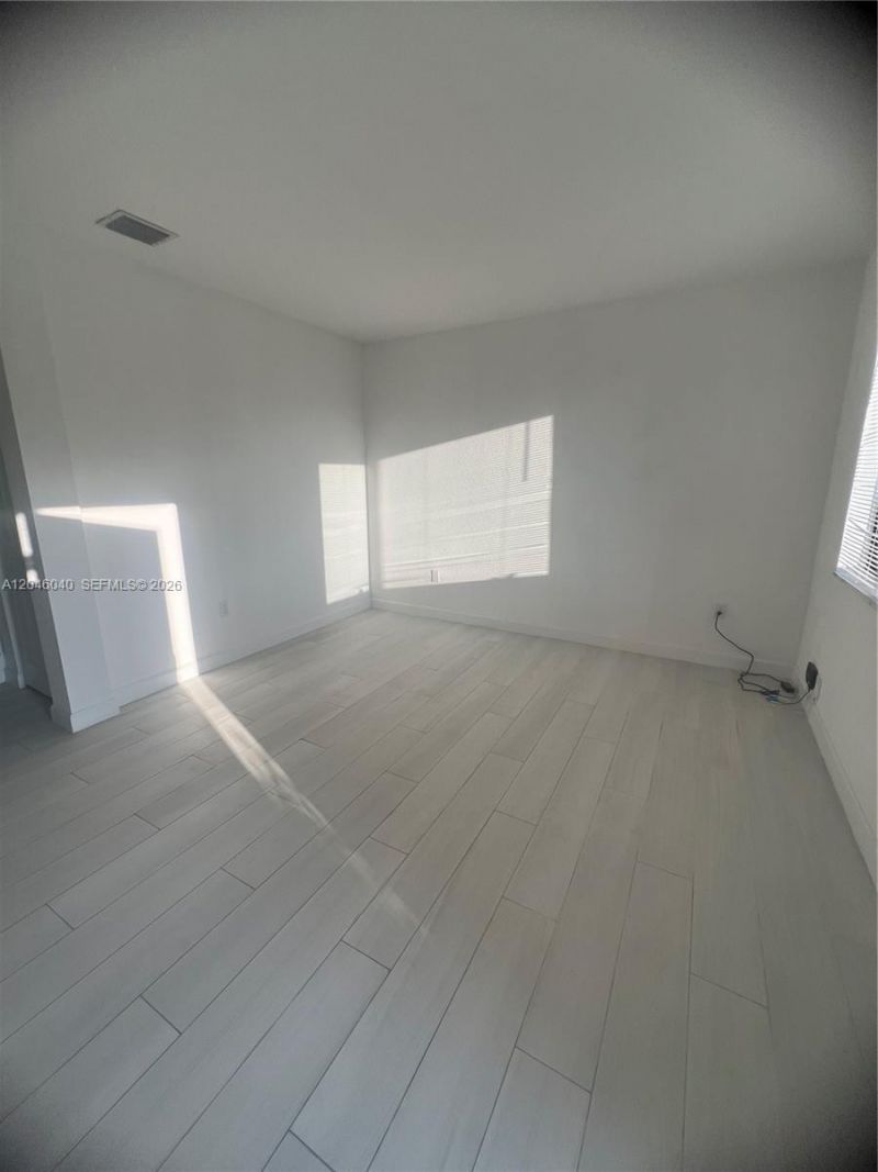 21447 NE 2nd Pl, Miami, FL 33179 Photo