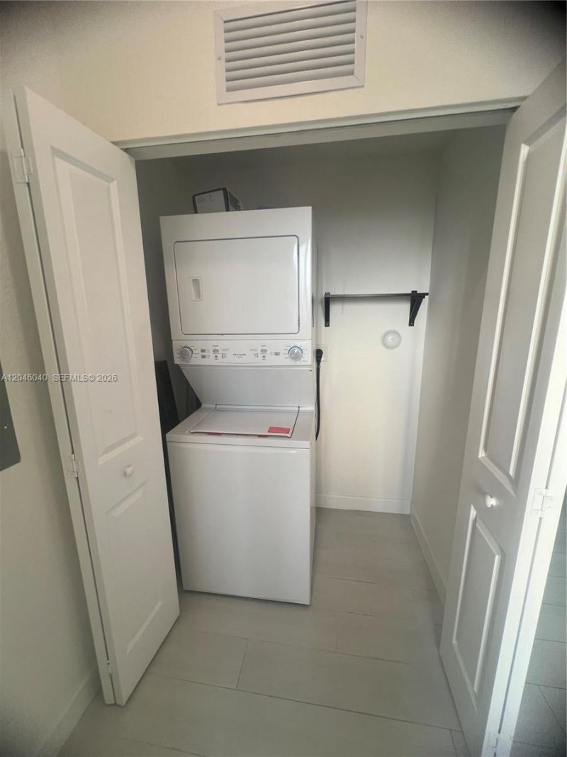 21447 NE 2nd Pl, Miami, FL 33179 Photo