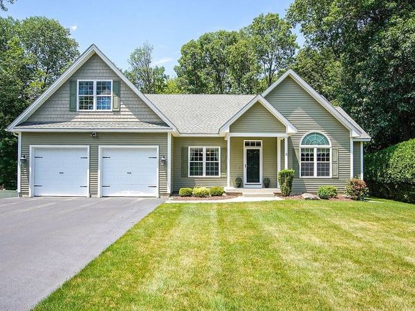 5 Red Bridge Ln, South Hadley, MA 01075
