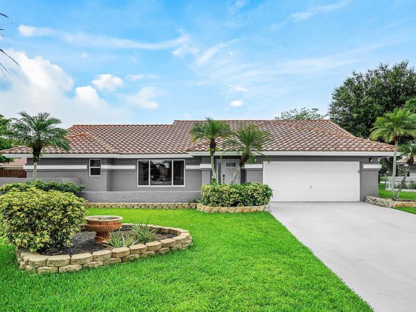5781 Laurel Green Circle, Boynton Beach, FL 33437
