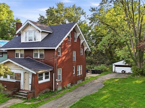 851 Tod Avenue NW, Warren, OH 44485