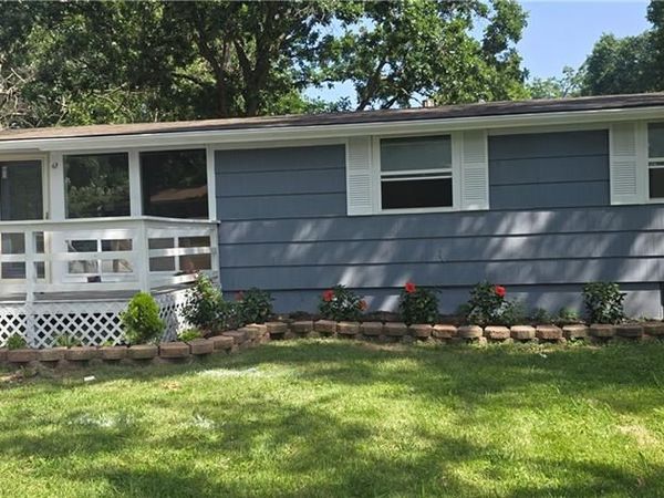 3617 NE Cypress Drive, Kansas City, MO 64117
